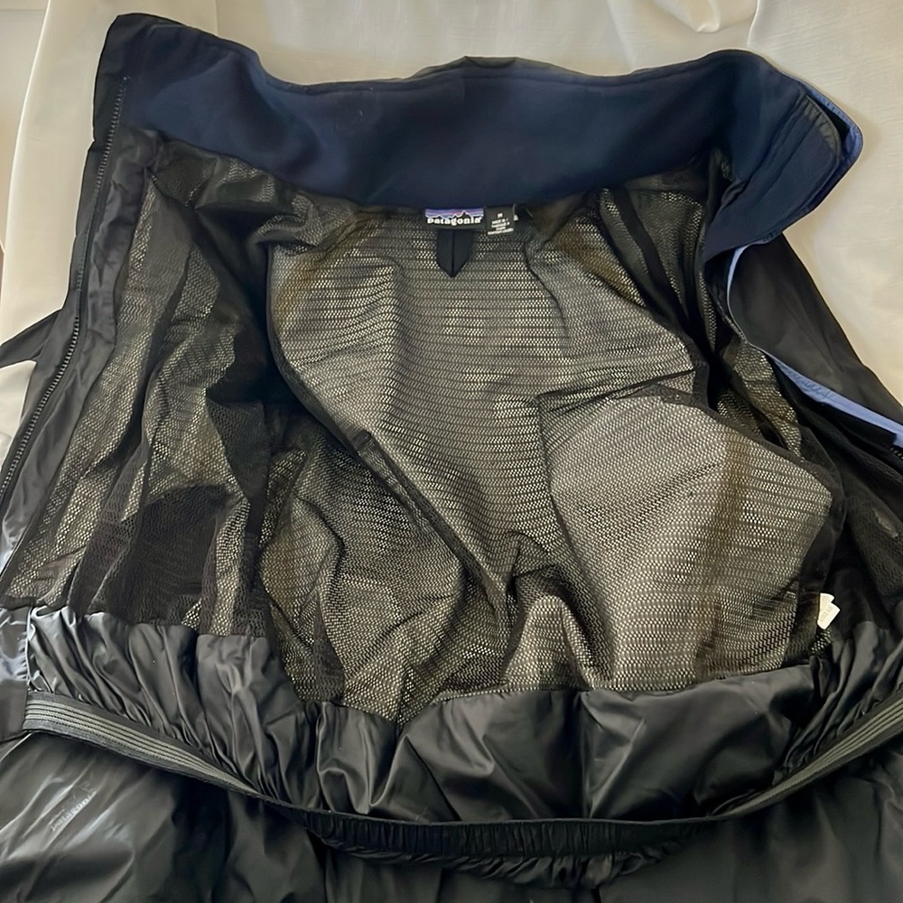 Patagonia ~All Weather Waterproof Jacket - Picture 8 of 16